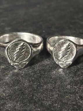 Grateful Dead Silver Stral Your Face ring